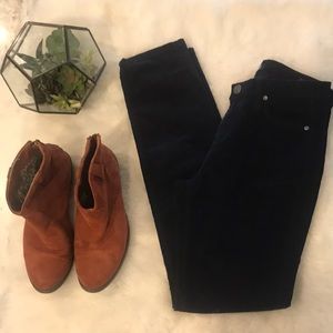 Buffalo corduroy navy blue skinny jeans!